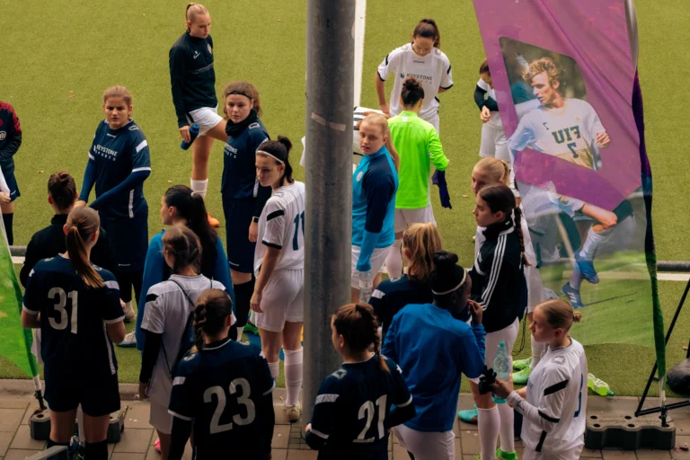 female players at college showcase