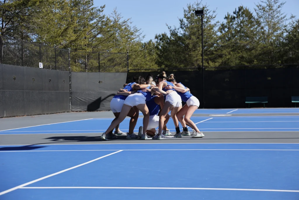 college tennis in US - team picture